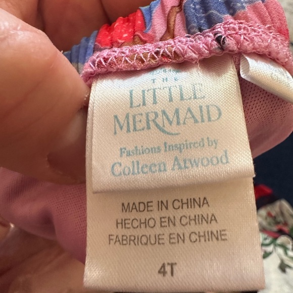 Disney’s Live Action Little Mermaid ruffled shirt & Skirt size 4T - Picture 2 of 6